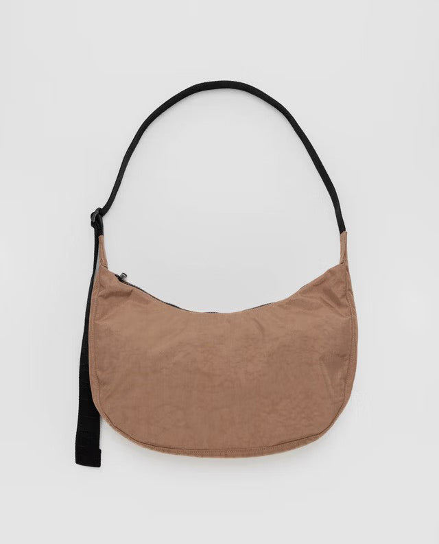 Baggu Medium Nylon Crescent Bag Cocoa Europe Nederland Utrecht